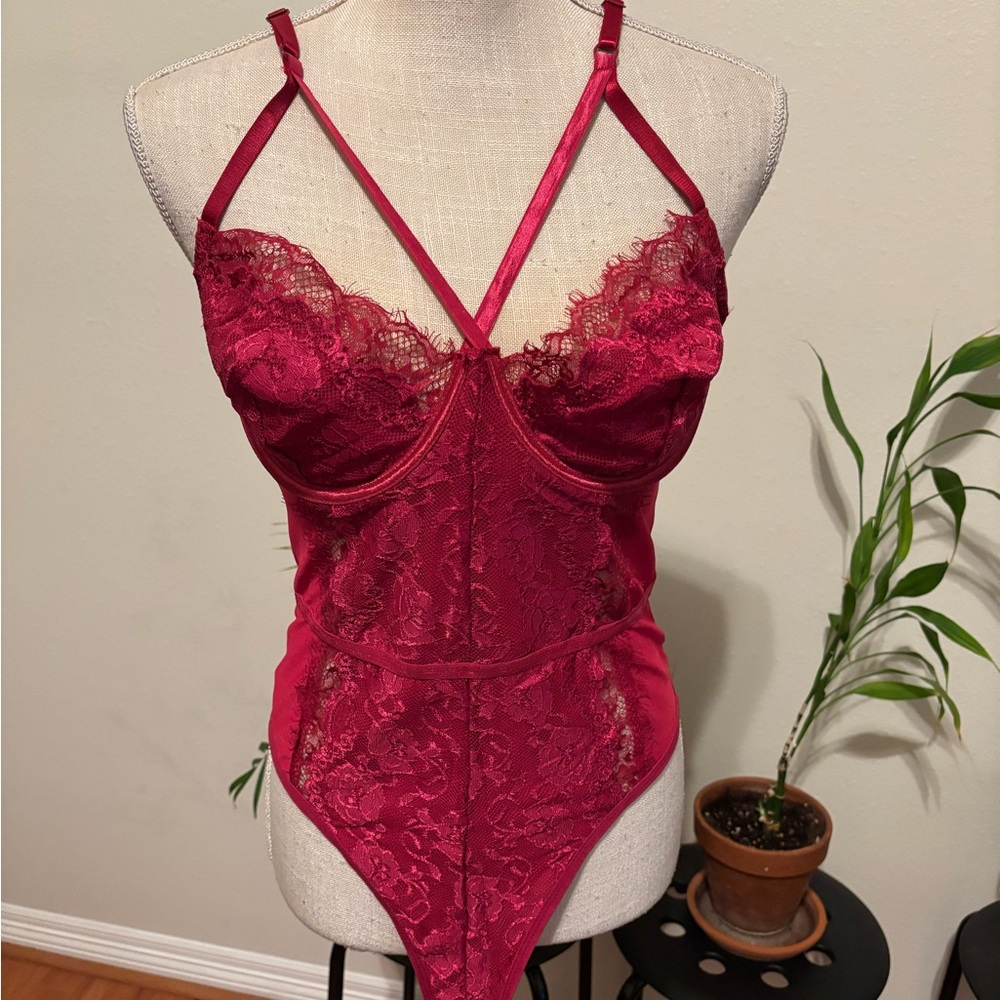 Elegant Lace Bodysuit in burgundy
